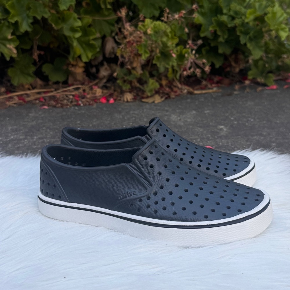 Kids Native Miles Slip On Sneakers